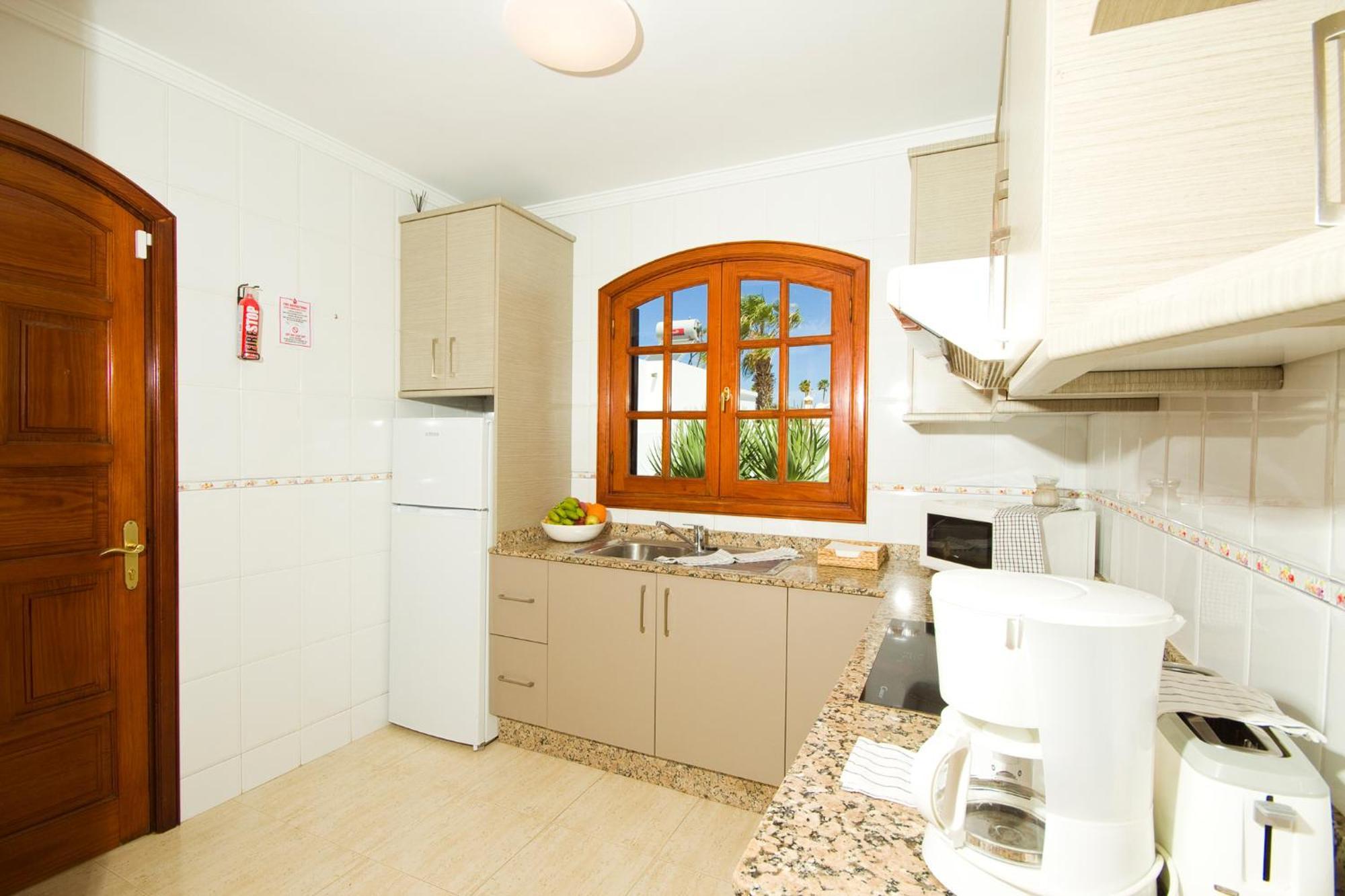 Villa El Golfo - By Az Rentals Puerto del Carmen  Eksteriør billede